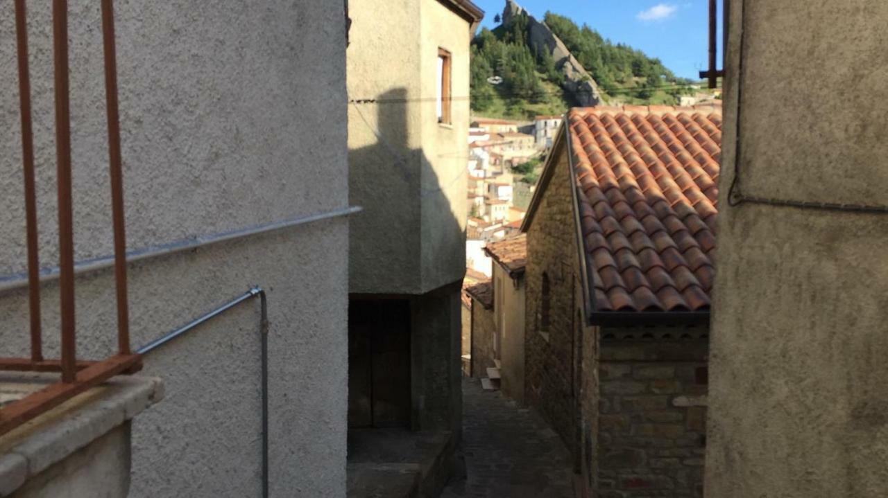 Appartamento La Via di Fuga Pietrapertosa Esterno foto